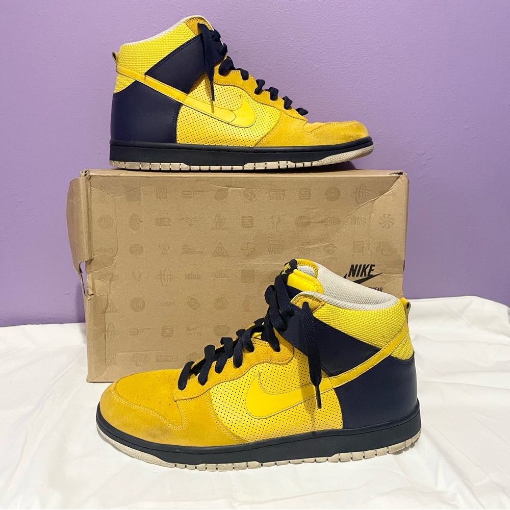 Nike dunk high yellow size 12 with og box